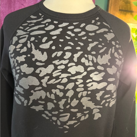 Lululemon Reflective animal print sweatshirt - Picture 4 of 8